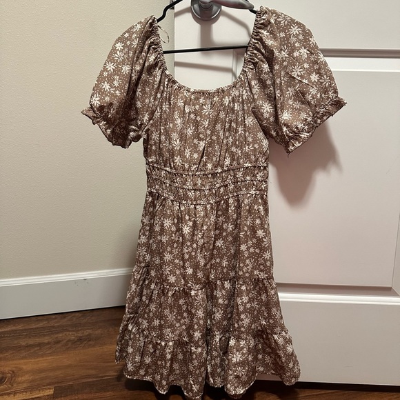 Dress - Picture 2 of 3